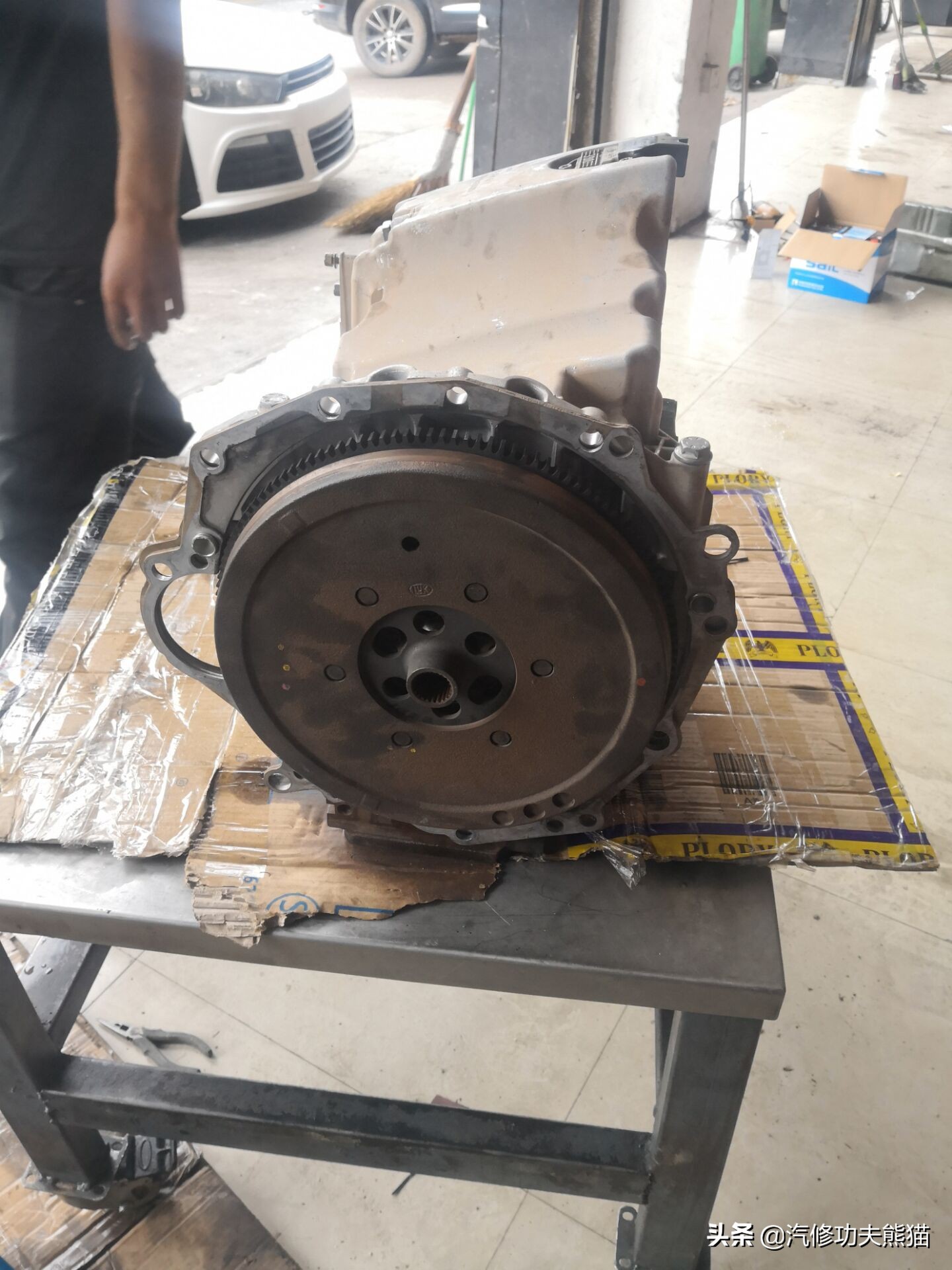 10年奥迪a6l2.0t烧机油怎么解决,10年奥迪a6l2.0t烧机油维修