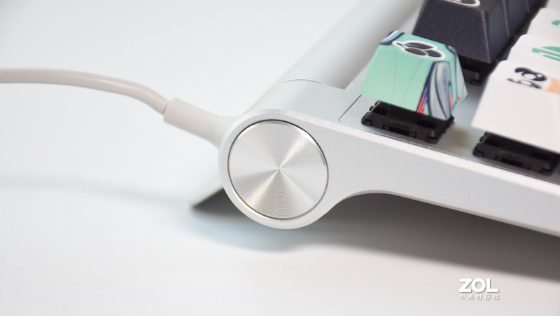 国风涂装键盘,樱桃mx1.1红轴机械键盘测评