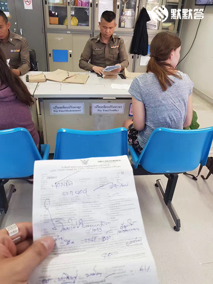 去泰国玩，可以租摩托车自驾吗？会被罚款吗？需要驾照吗？