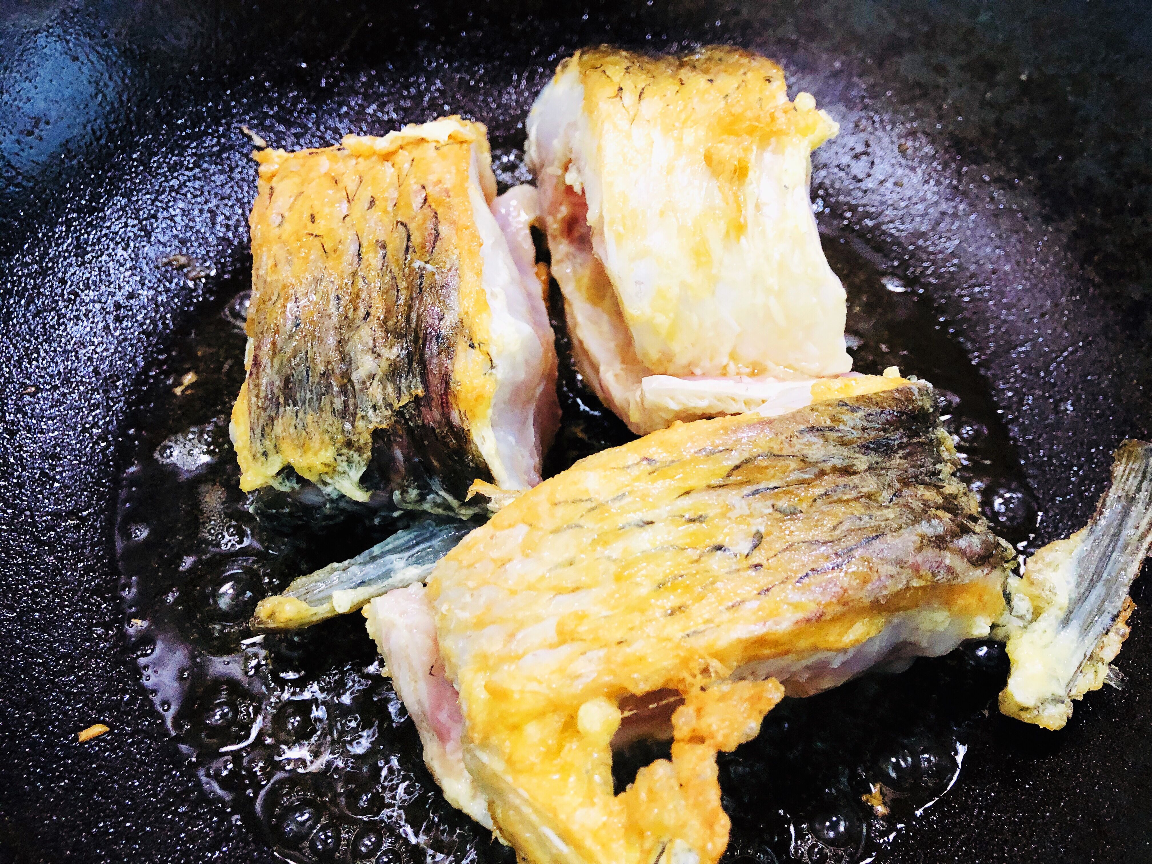 炖草鱼不放辣椒放白菜,白菜豆腐炖草鱼正宗做法