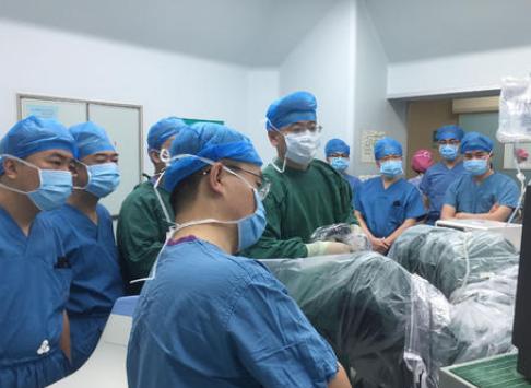 女人切除卵巢和正常人区别,女人切掉子宫和正常人有什么区别