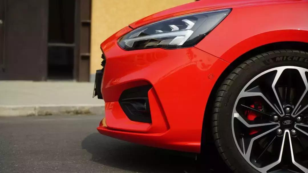 新款福克斯的缺点是啥,新一代福克斯细节讲解