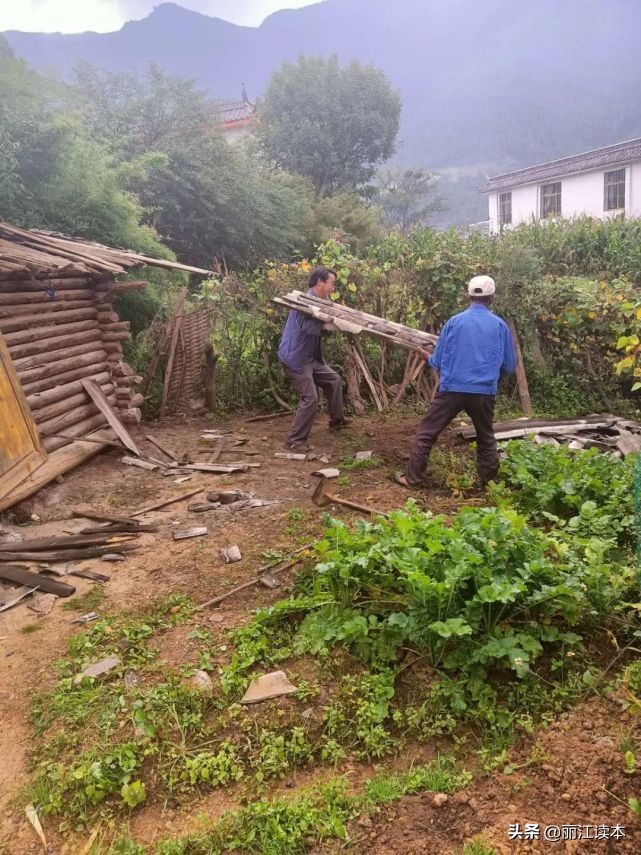 家中的黑脸父亲，村里的笑脸杨哥，这个迷彩大哥原来还会“变脸”