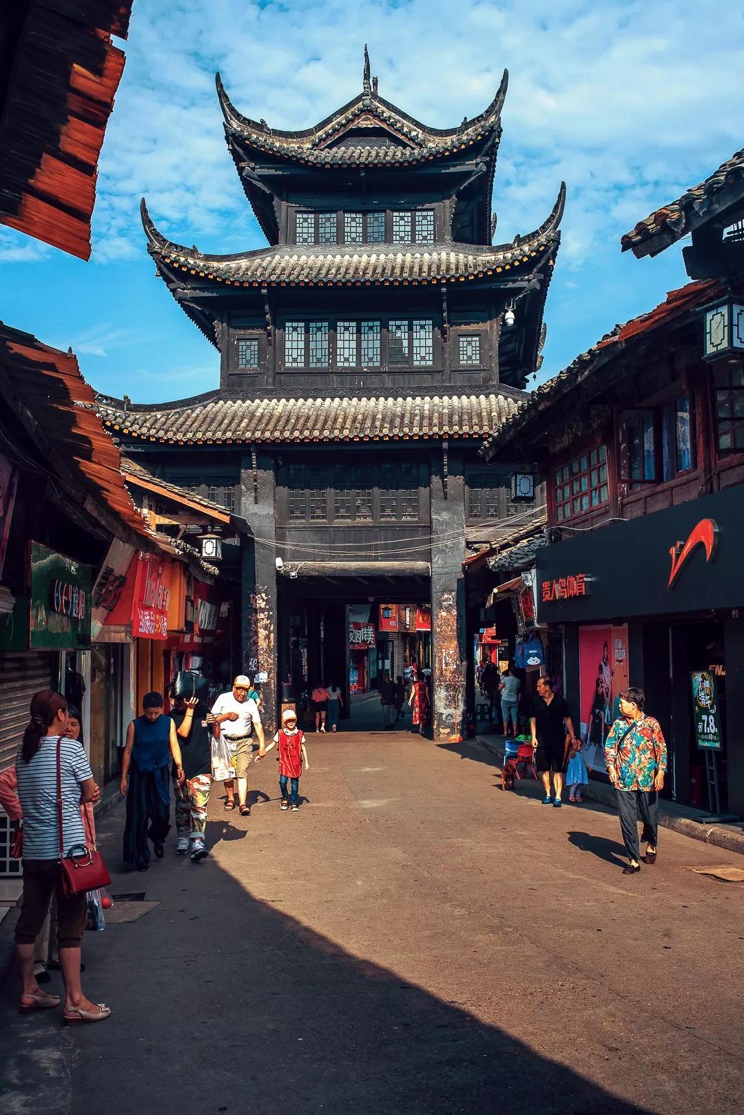 剑阁哪些地方历史悠久,剑阁县的简介