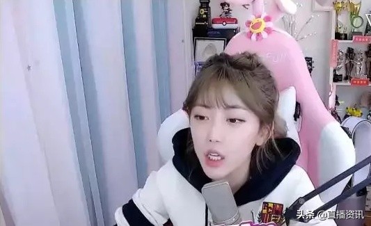 斗鱼“阳台哥”火便全网，“热搜第一”，“解说一姐”结婚标准