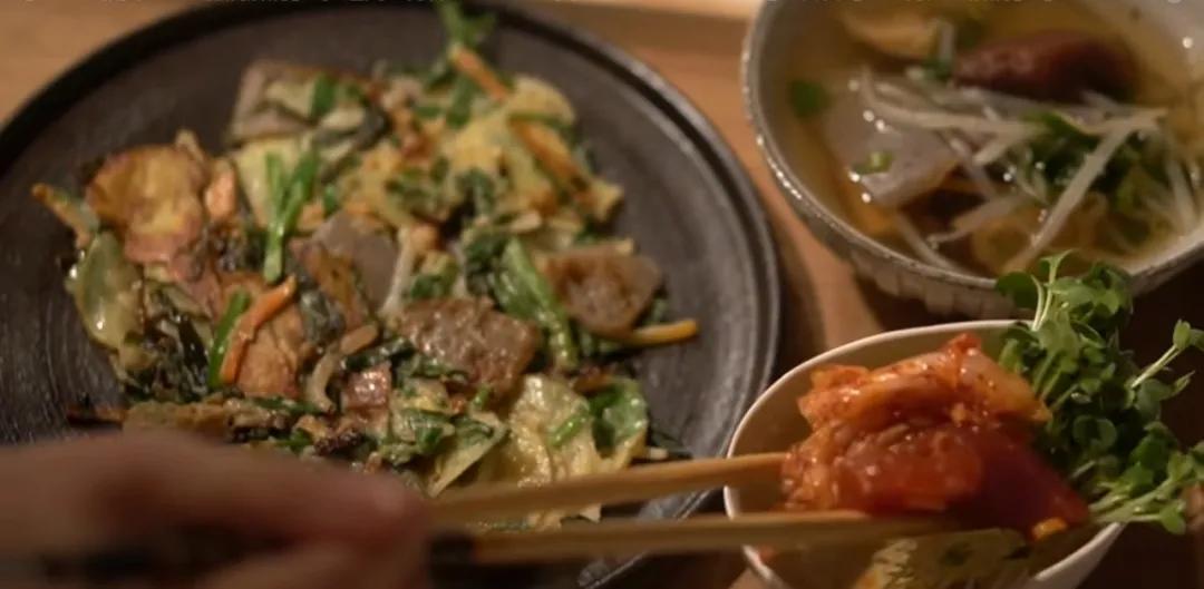 日本美女减肥食谱视频,黄油鸡蛋吐司减脂版