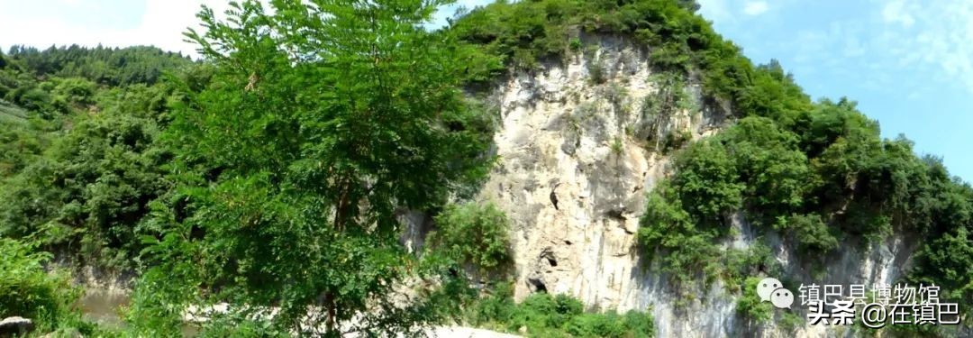 镇巴墓葬,白崖悬棺墓群