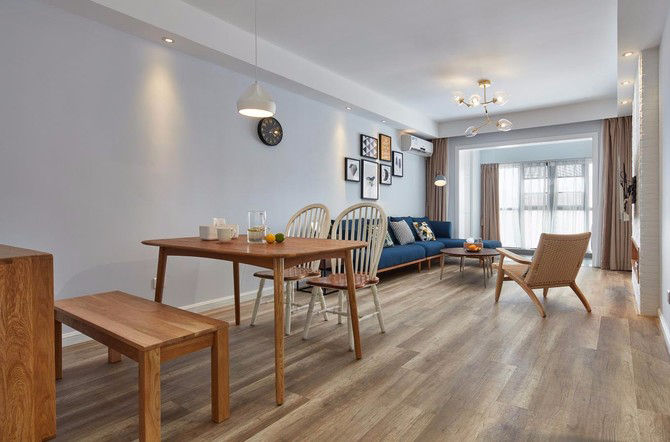 看一下铺地的拼图,木地板地砖拼接方法