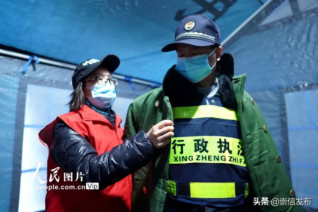 战疫泪目瞬间,战疫中的40个瞬间