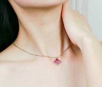 锁骨链显瘦款式,戴了颈链感觉力大无穷