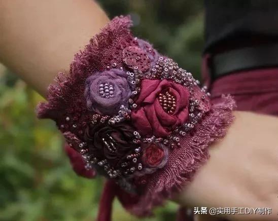 布艺玫瑰花的作品,花朵布艺作品