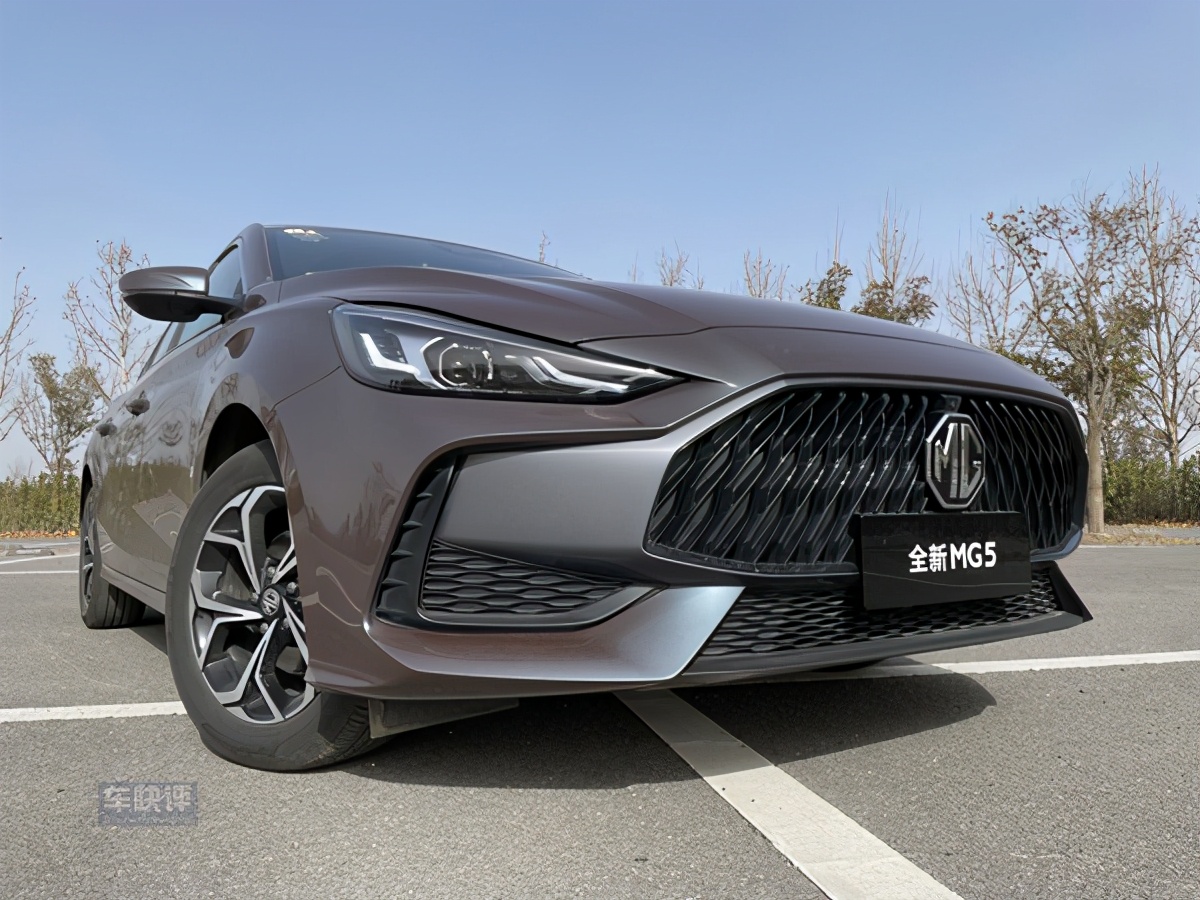 2022名爵mg5试驾灰色,试驾mg52022款