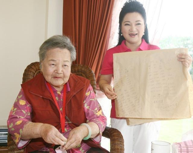 13养家18爆红，被日本丈夫家暴怀孕逃跑，独生女两次被绑遭撕票