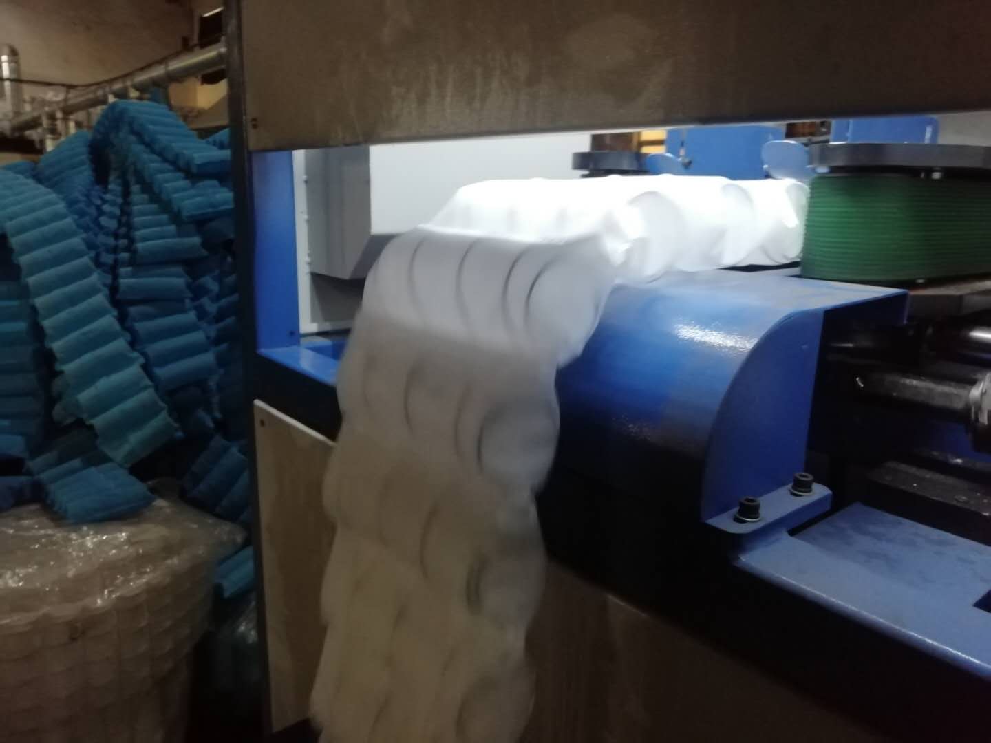 弹簧床垫与棕垫哪个环保,弹簧床垫和棕床垫哪种环保