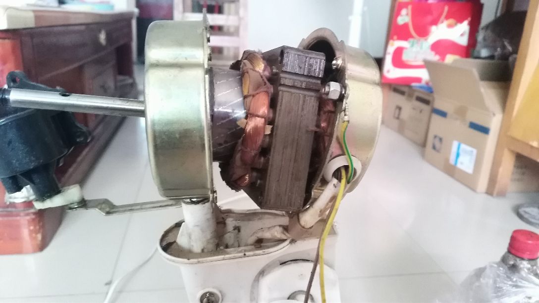 电扇开机后很久才转怎么修,电扇转慢的原因和解决方法