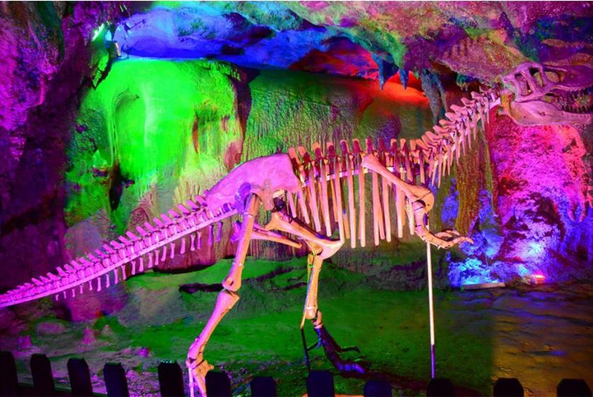 隐藏在英德一座微派风格的酒店—一幅灵动与纸上的古邑国画