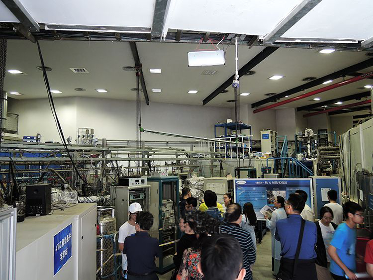 中国有大型电子对撞机吗,中国超级正负离子对撞机