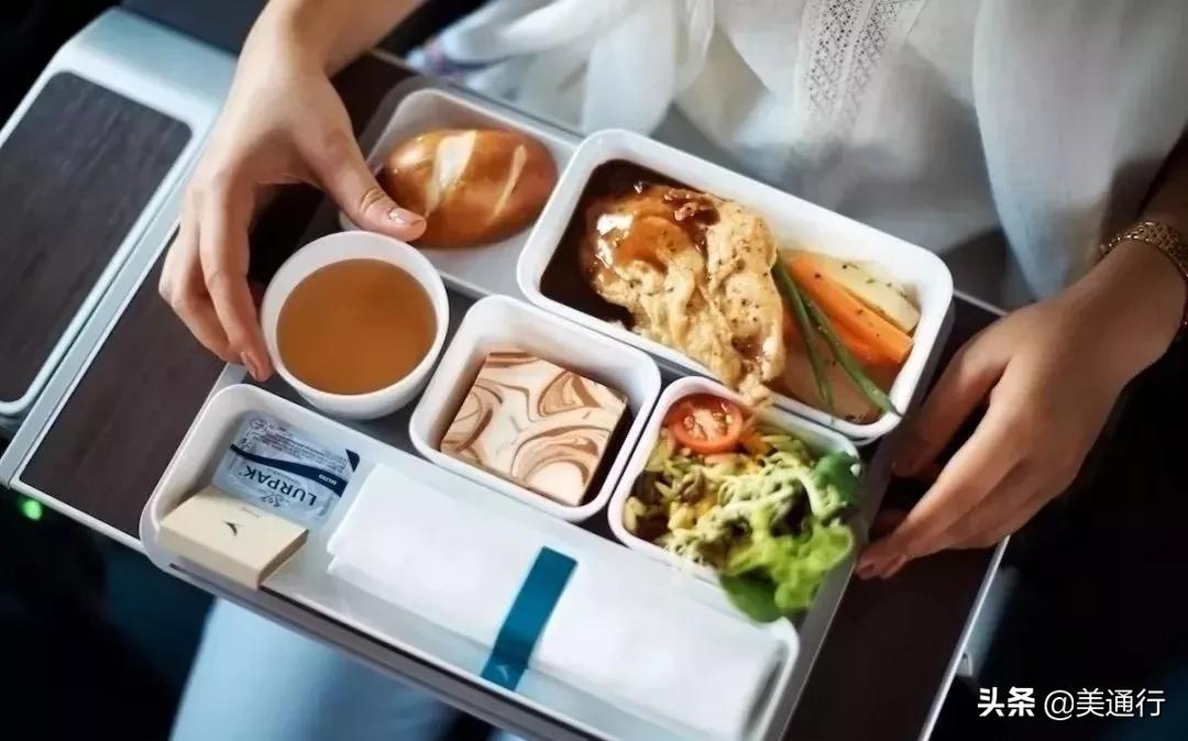 坐飞机有什么免费福利,坐飞机有哪些免费的福利