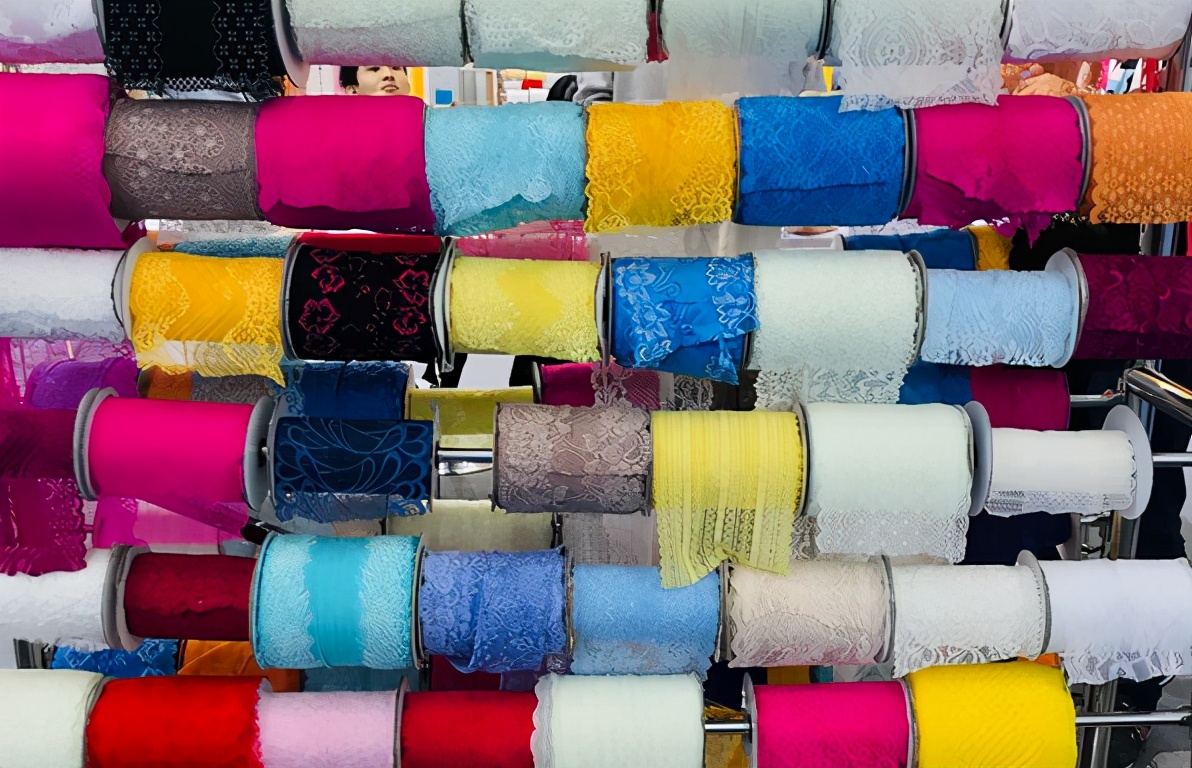 物料云工厂“辅布司”获超亿元融资，女式内衣被重新定义