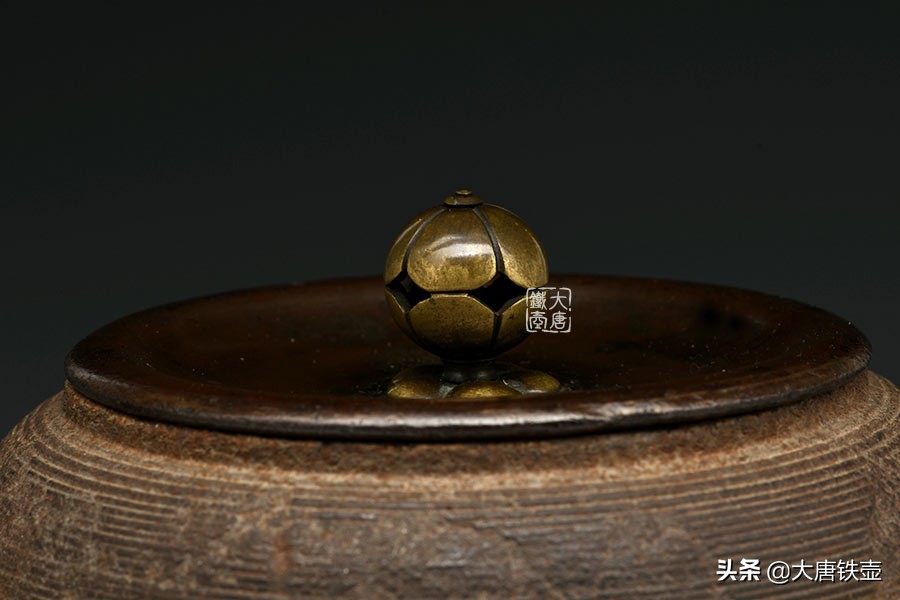 日本铁壶如何鉴定？教你判断一把老铁壶的价值