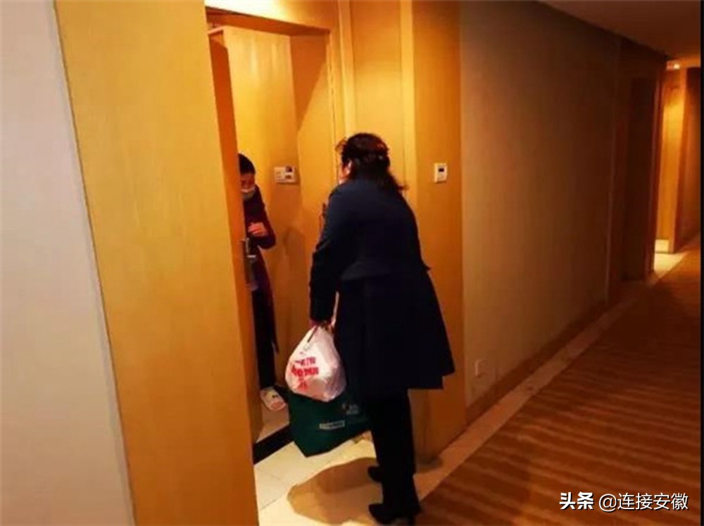 疫情期间邻里守望相助患难见真情,邻里守望温暖人心