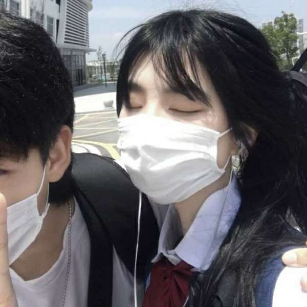 情侣头像青春系真人拥抱,情侣头像原宿风单人