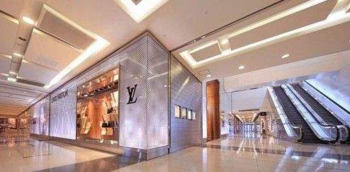 最好的cbd奢侈品店 (青岛cbd奢侈品)