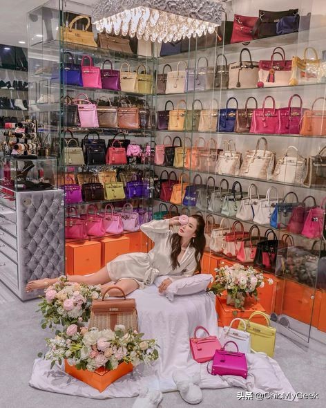 爱马仕黑色铂金包birkin25s多少钱,爱马仕廉价的奢侈品