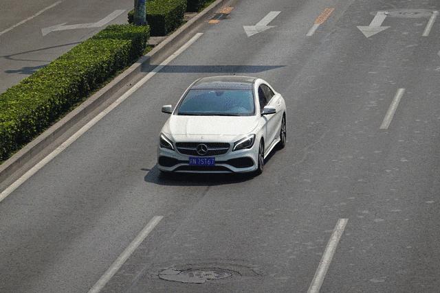 索尼黑卡7评测升级2.0系统,索尼黑卡7有超广角镜头吗