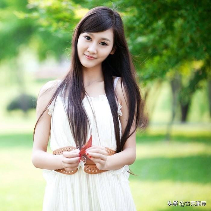 情缘跌宕已如萍，念想缥缈却梦纷