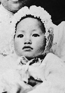 黄柳霜从洗衣工女儿到好莱坞传奇,黄柳霜在好莱坞当过主角吗