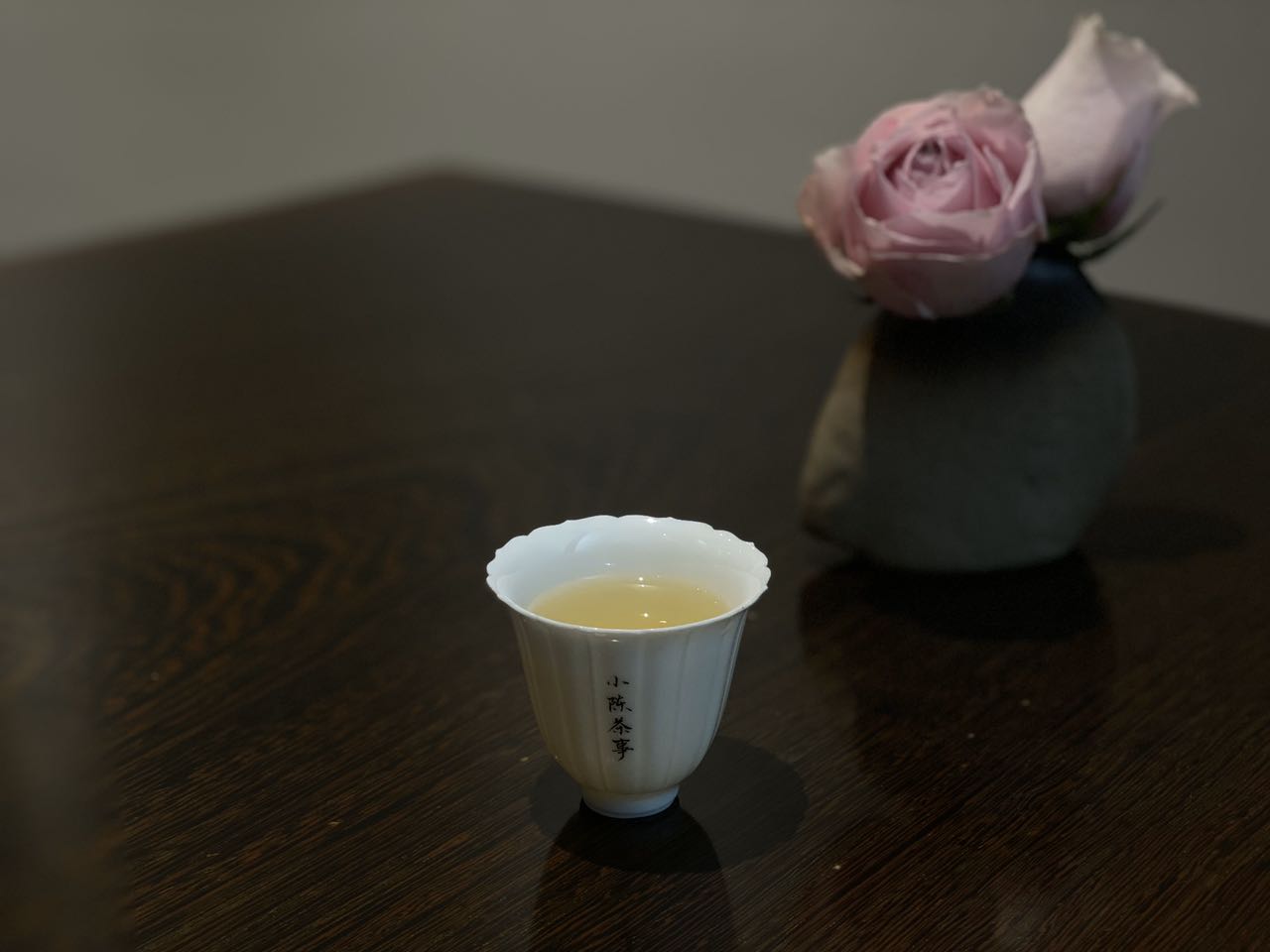 春白茶的采摘标准，无论白毫银针、白牡丹、春寿眉，只看芽叶吗？