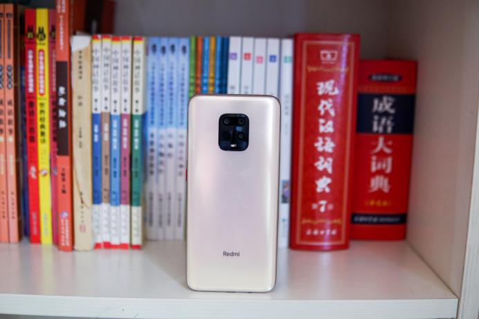 10款1500元的高性价比手机排行榜,1500元内手机推荐高性价比看这3款