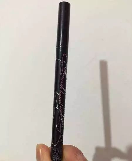 日常彩妆推荐新手用哪款好用,彩妆推荐及拔草款怎么用的