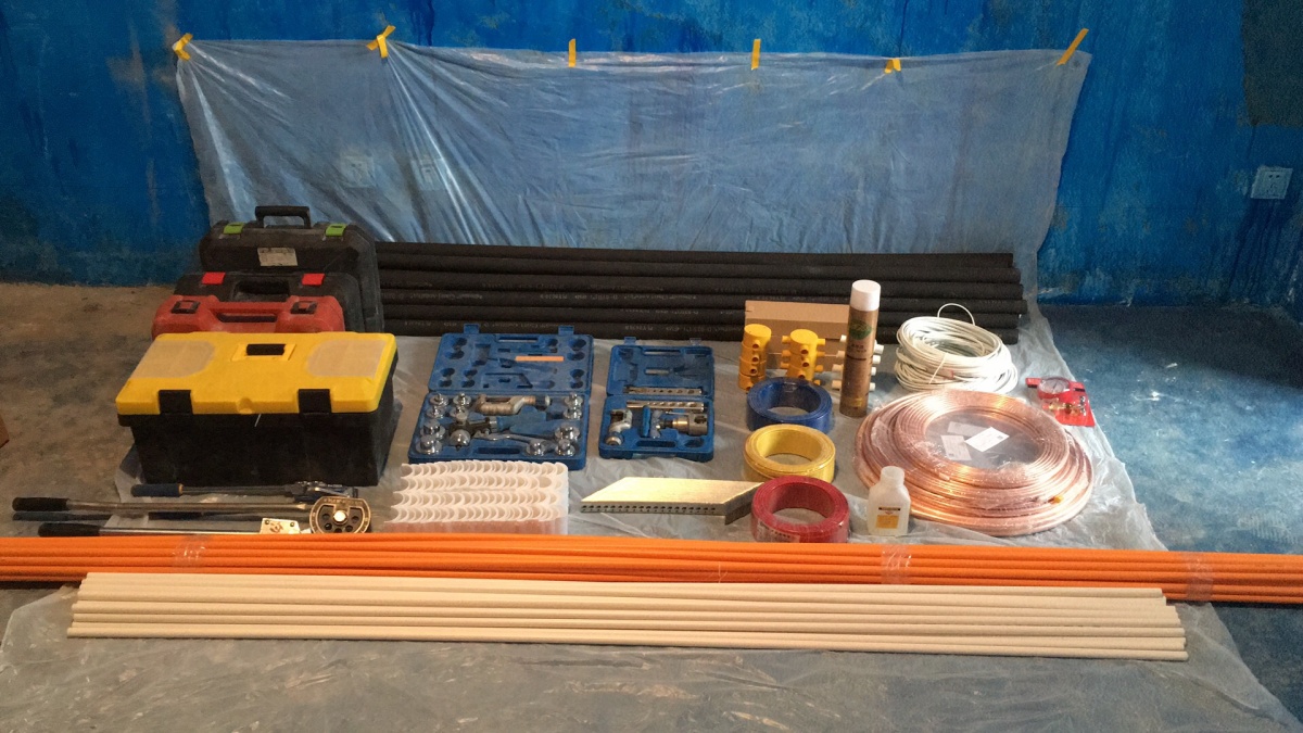 地暖如何用比较划算,暖气片与地暖使用费用