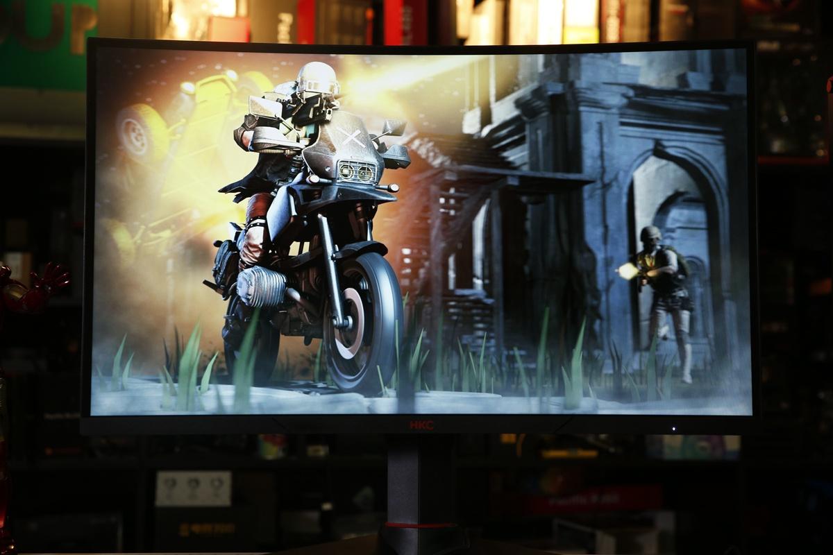 台式电脑怎么配显示屏,组装主机配什么显示屏