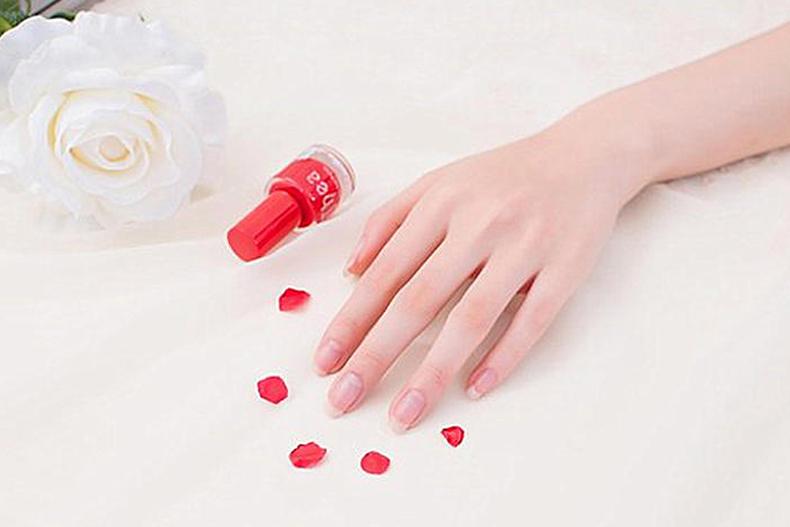 新手指甲油入门安全距离,新手指甲油选什么颜色