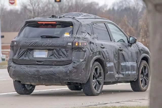 日产奇骏rav4尺寸,奇骏和rav4哪款车更值得购买