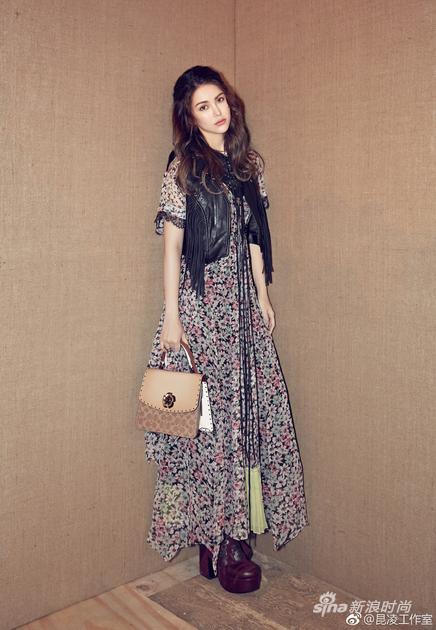 杨幂刘雯的时髦感,杨幂巴黎时装周走秀视频