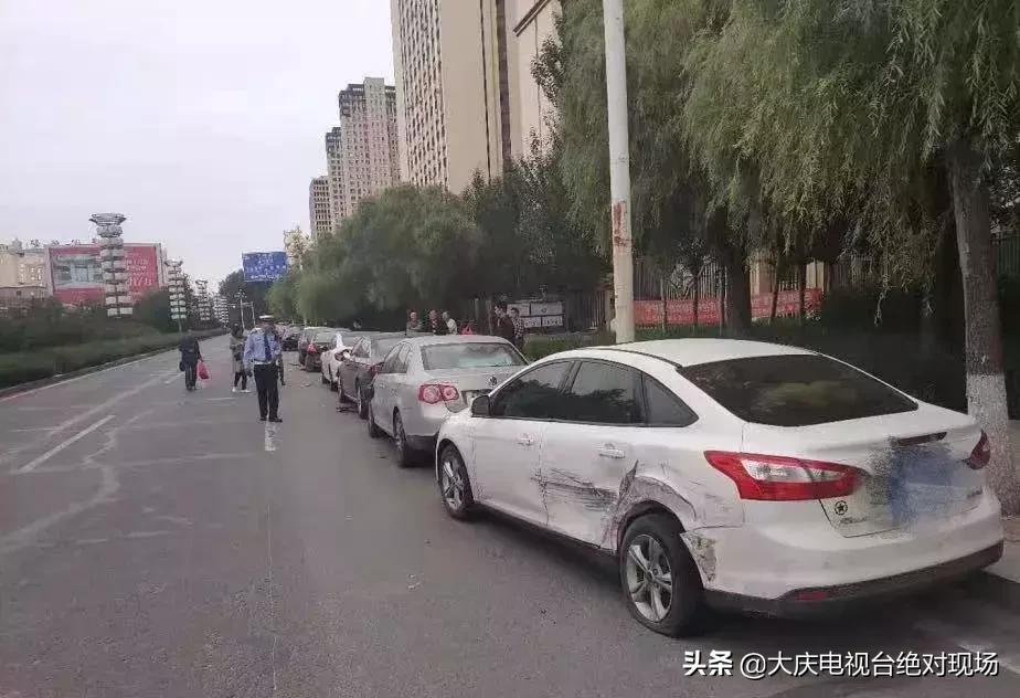 宝马连撞逃逸事故,景程小区事件