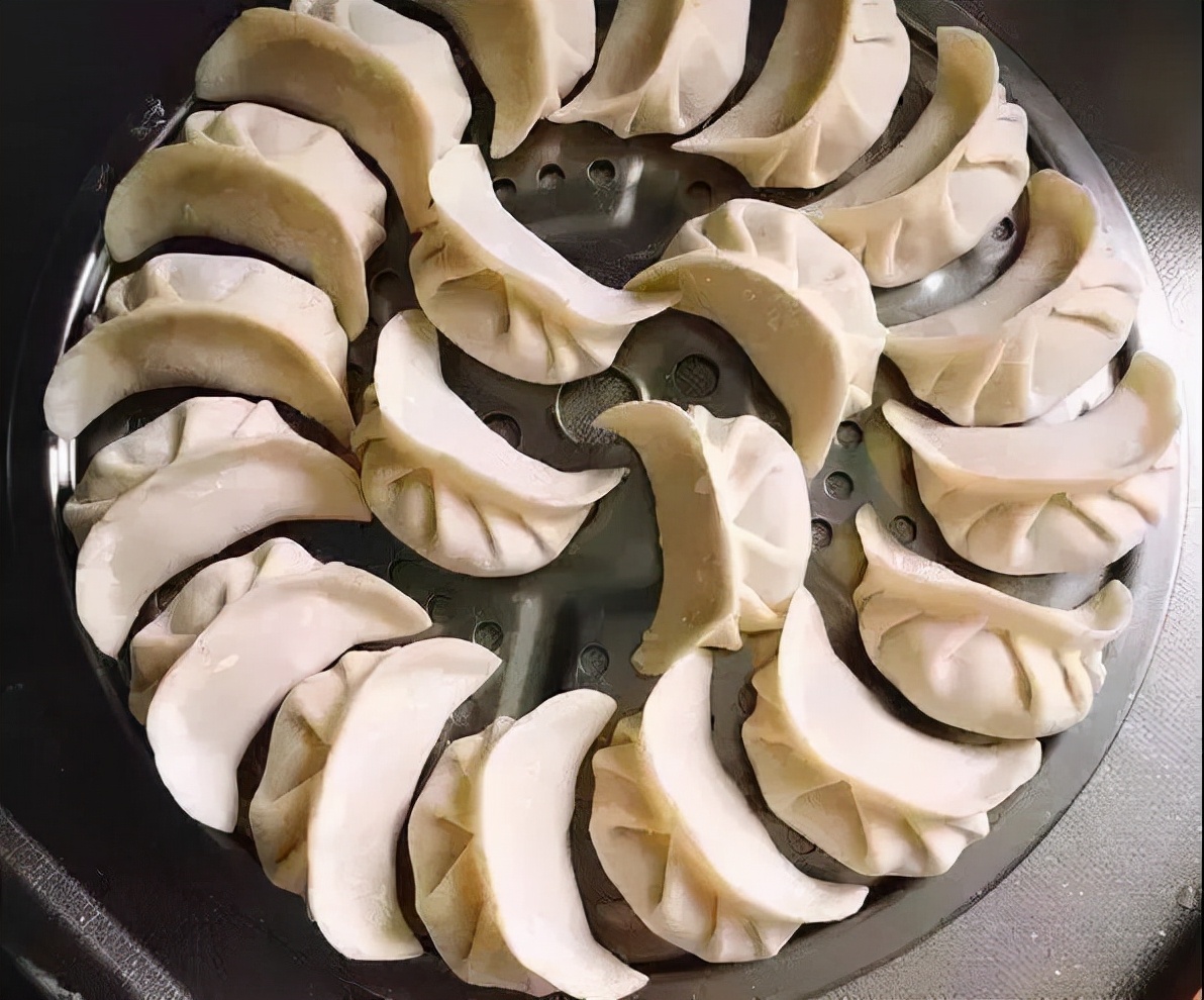 立冬吃饺子哪七个馅儿,立冬吃瓜馅儿饺子的寓意