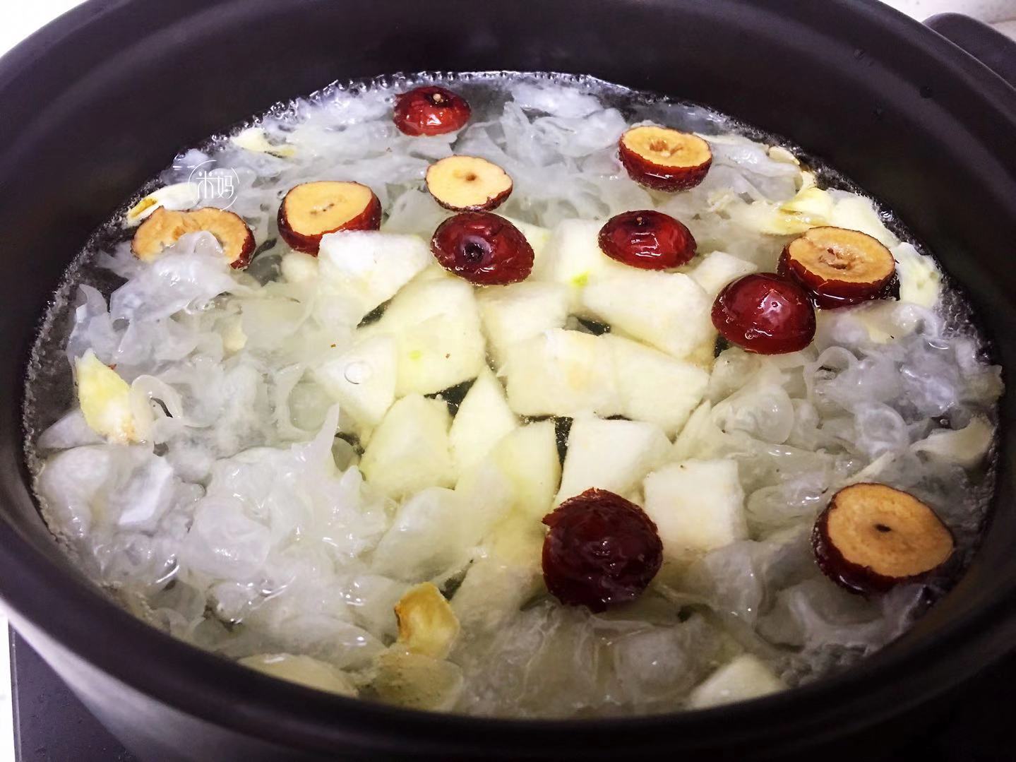 中秋过后喝什么汤不易感冒,秋天喝这锅汤营养丰富又健康