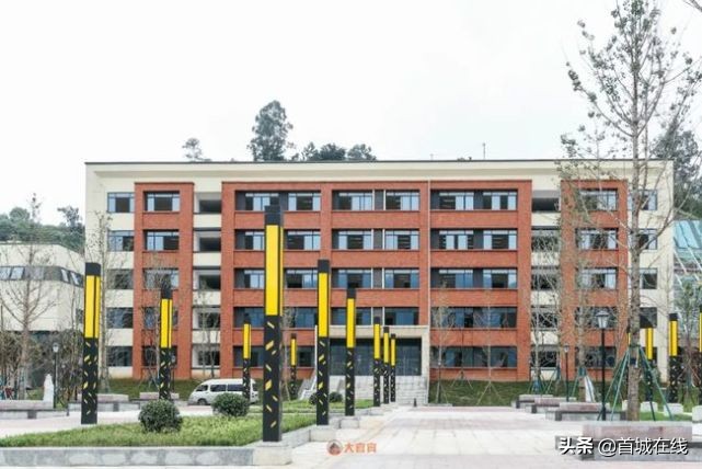 宜宾市区公立学校,宜宾公立学校开学时间