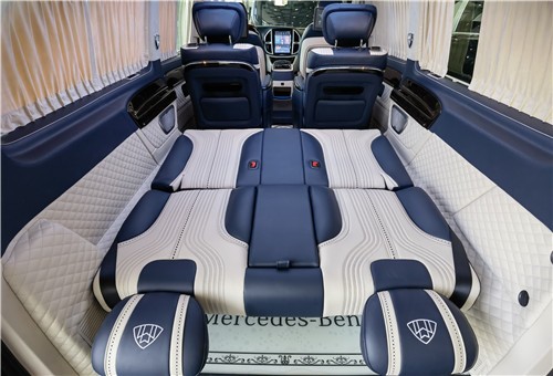 奔驰威霆2022年大改款谍照,20款奔驰威霆改装豪华版商务车