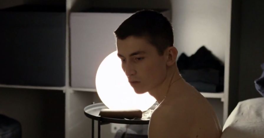 尺度全开的禁忌恋，探究的却是人性和人心