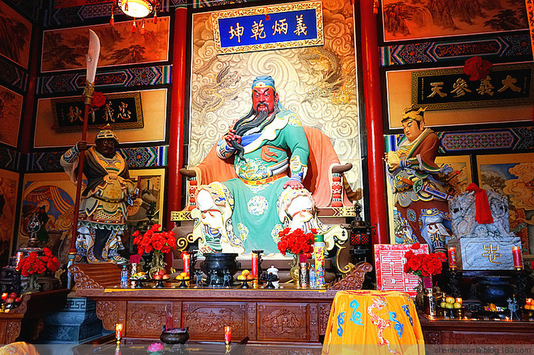 谜底是诸葛亮的谜语,谜底是关羽的谜语