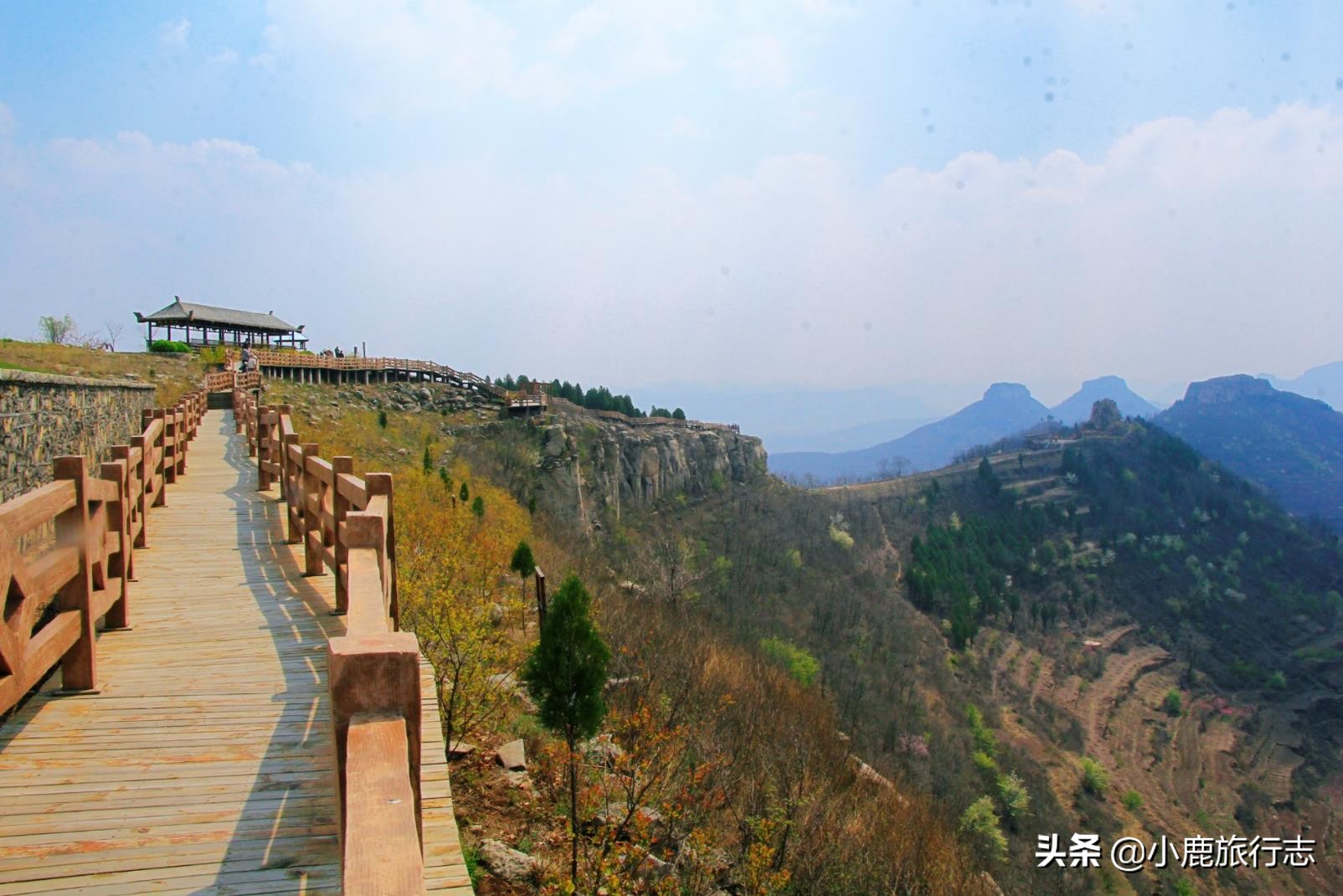 岱崮真是个美丽而神奇的地方,岱崮地貌典型代表景区