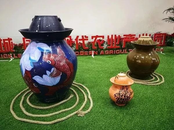 一泡而红!四川这座小城已火向全球,今天万人齐聚!