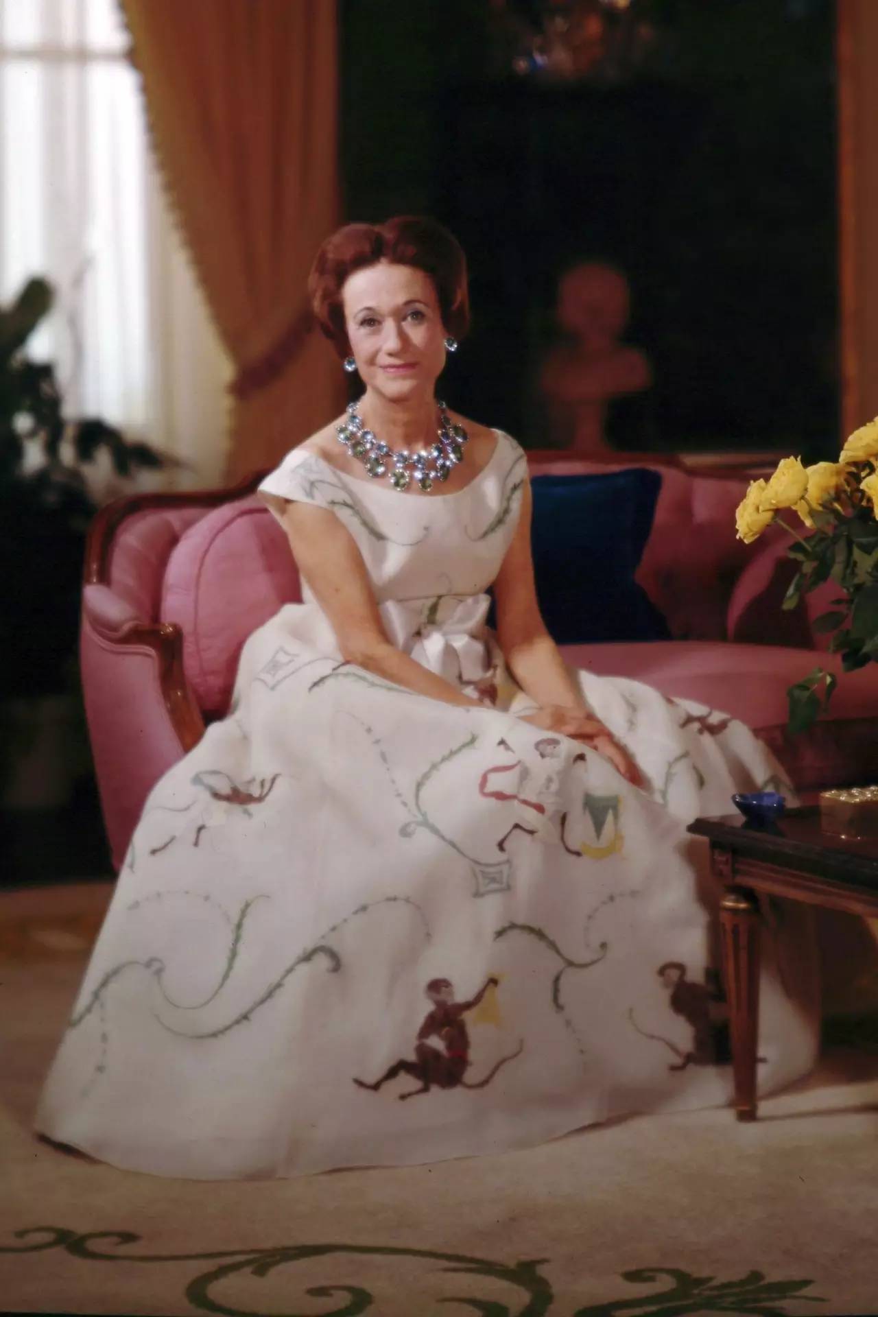 英国历史上最禁断的爱恋：国王退位，只为与她成婚