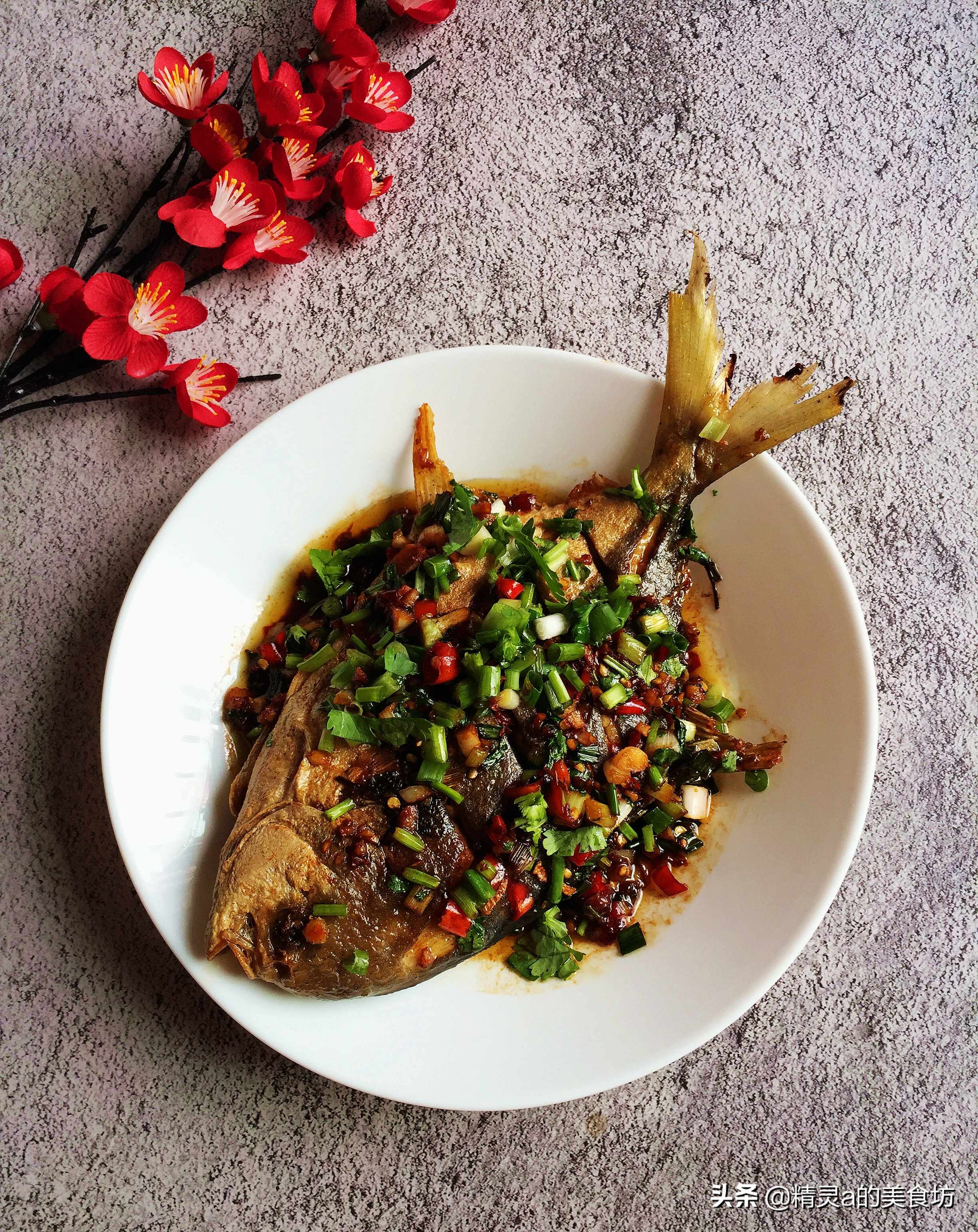 鲳鱼这么烧绝对够味简单又快捷,鲳鱼怎么煎好吃又不粘锅